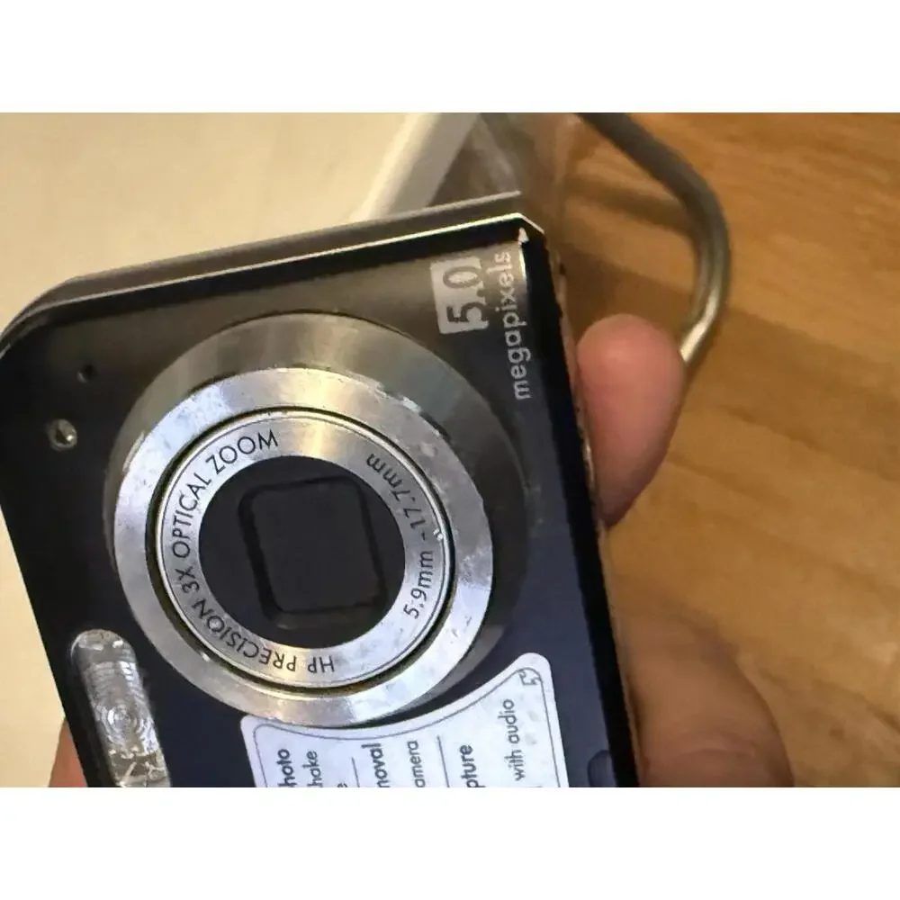 HP Photosmart Digital Camera M447 5MP Black ( Parts Only , Not Working